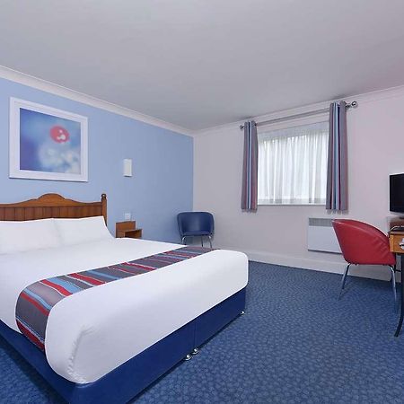 Travelodge Bromsgrove Marlbrook 部屋 写真