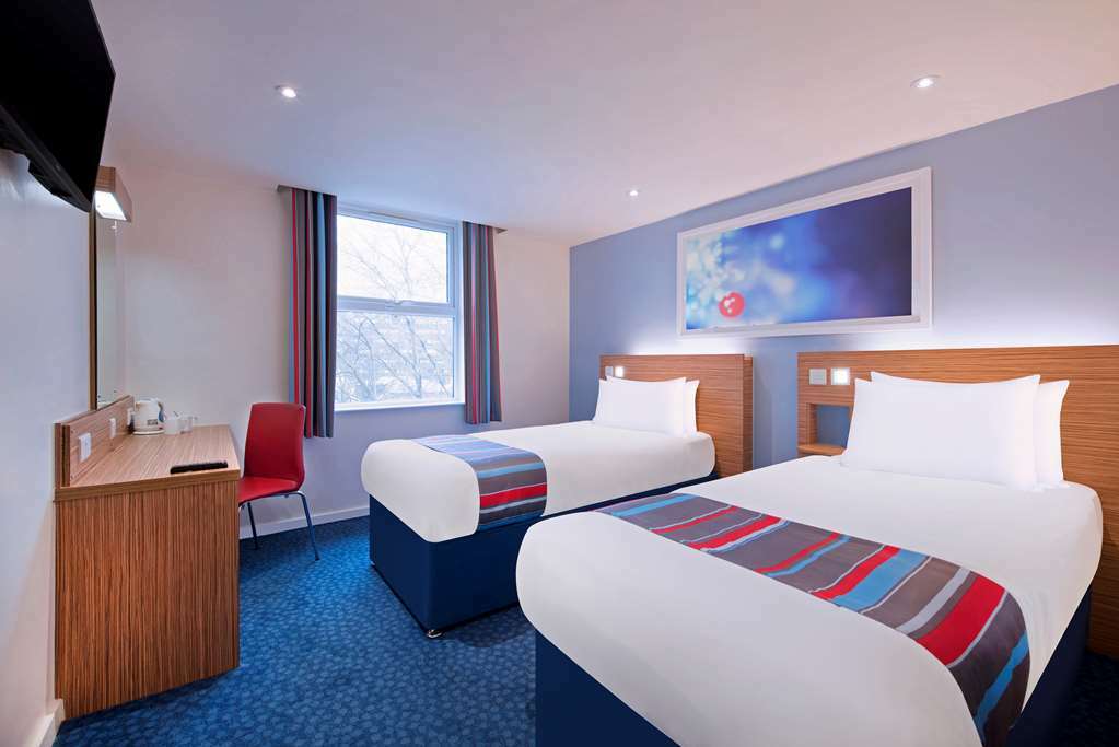 Travelodge Bromsgrove Marlbrook 部屋 写真